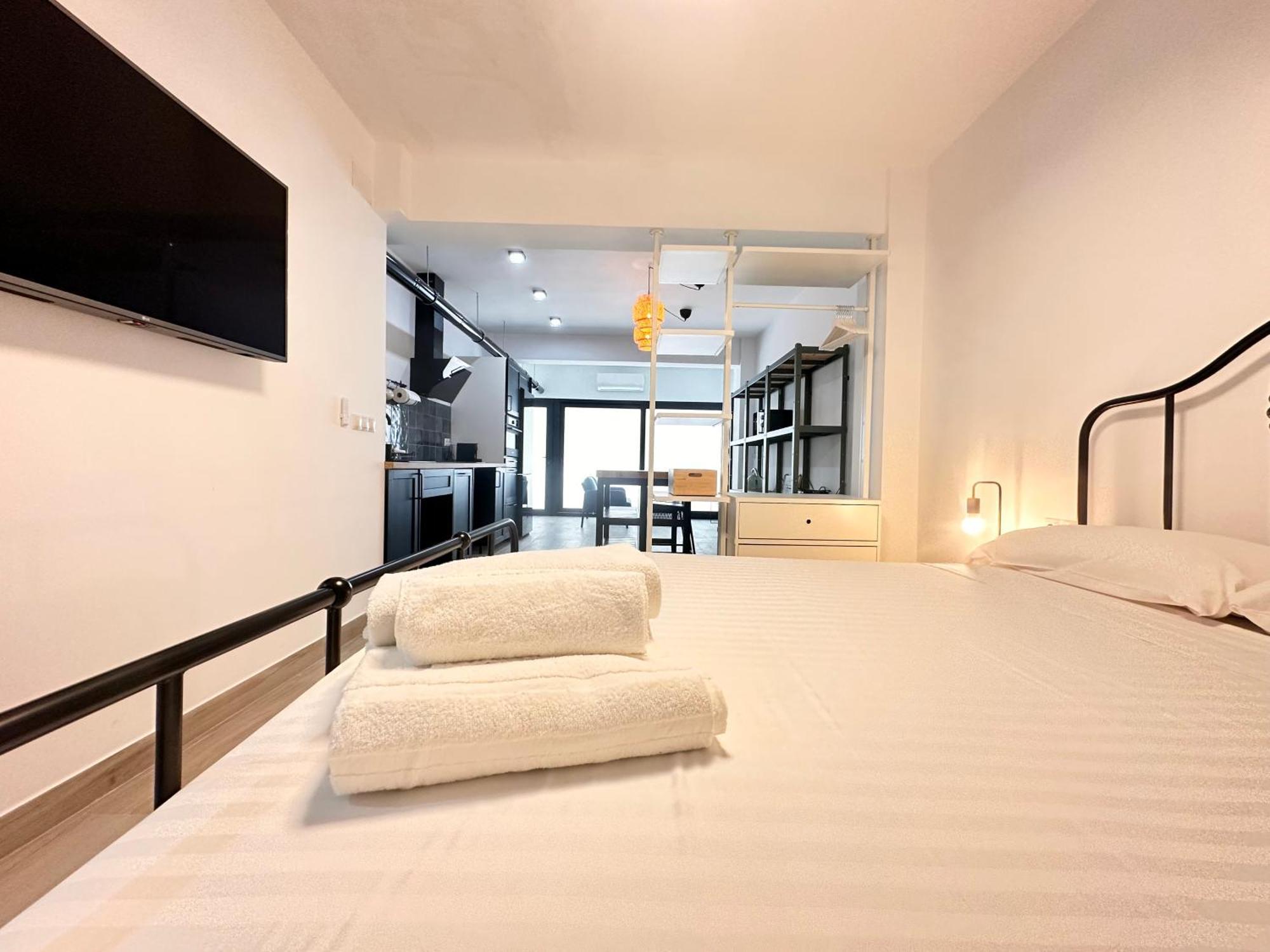 Alberola Industrial Style Apartment Valencia Bagian luar foto
