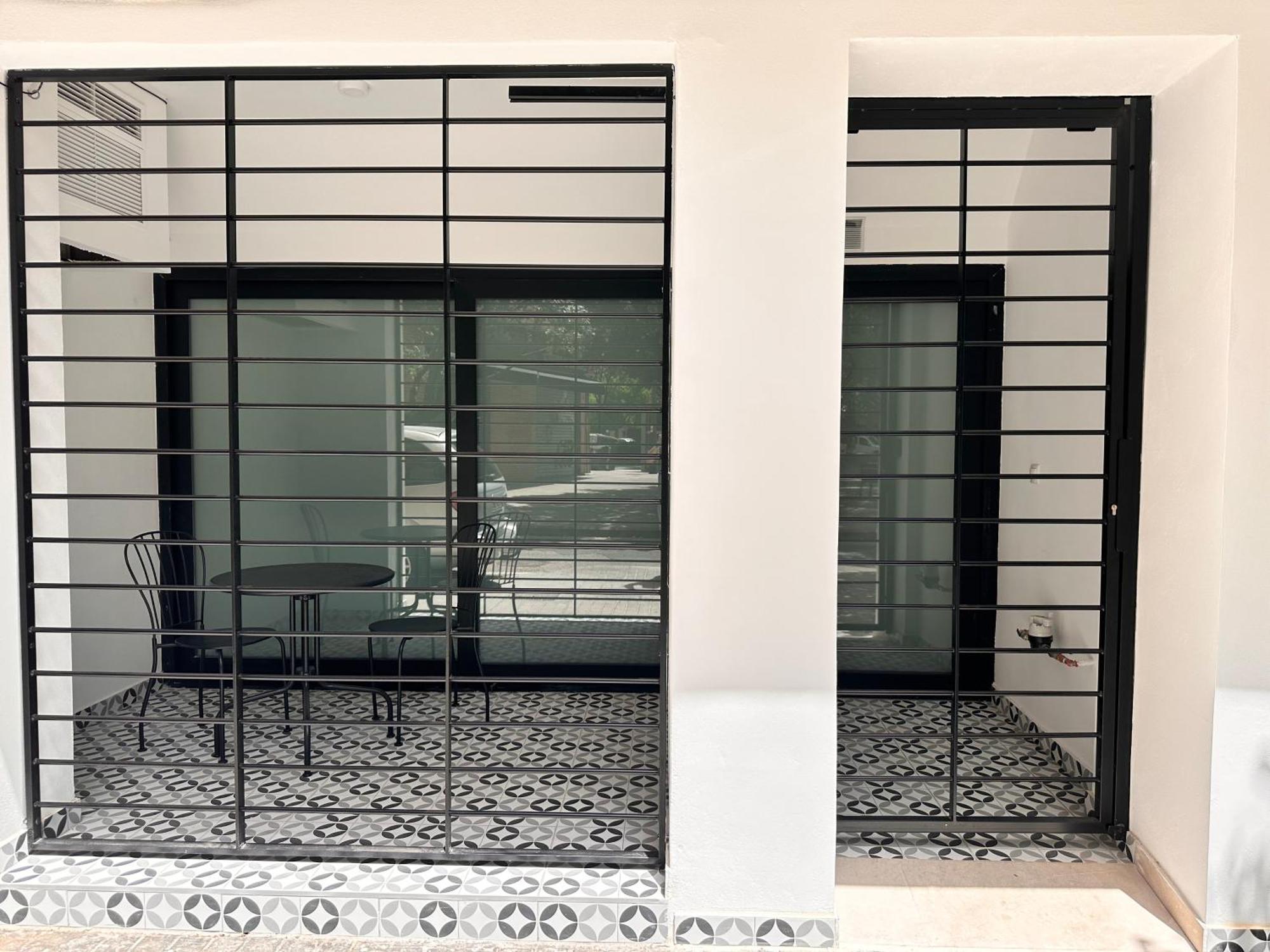 Alberola Industrial Style Apartment Valencia Bagian luar foto
