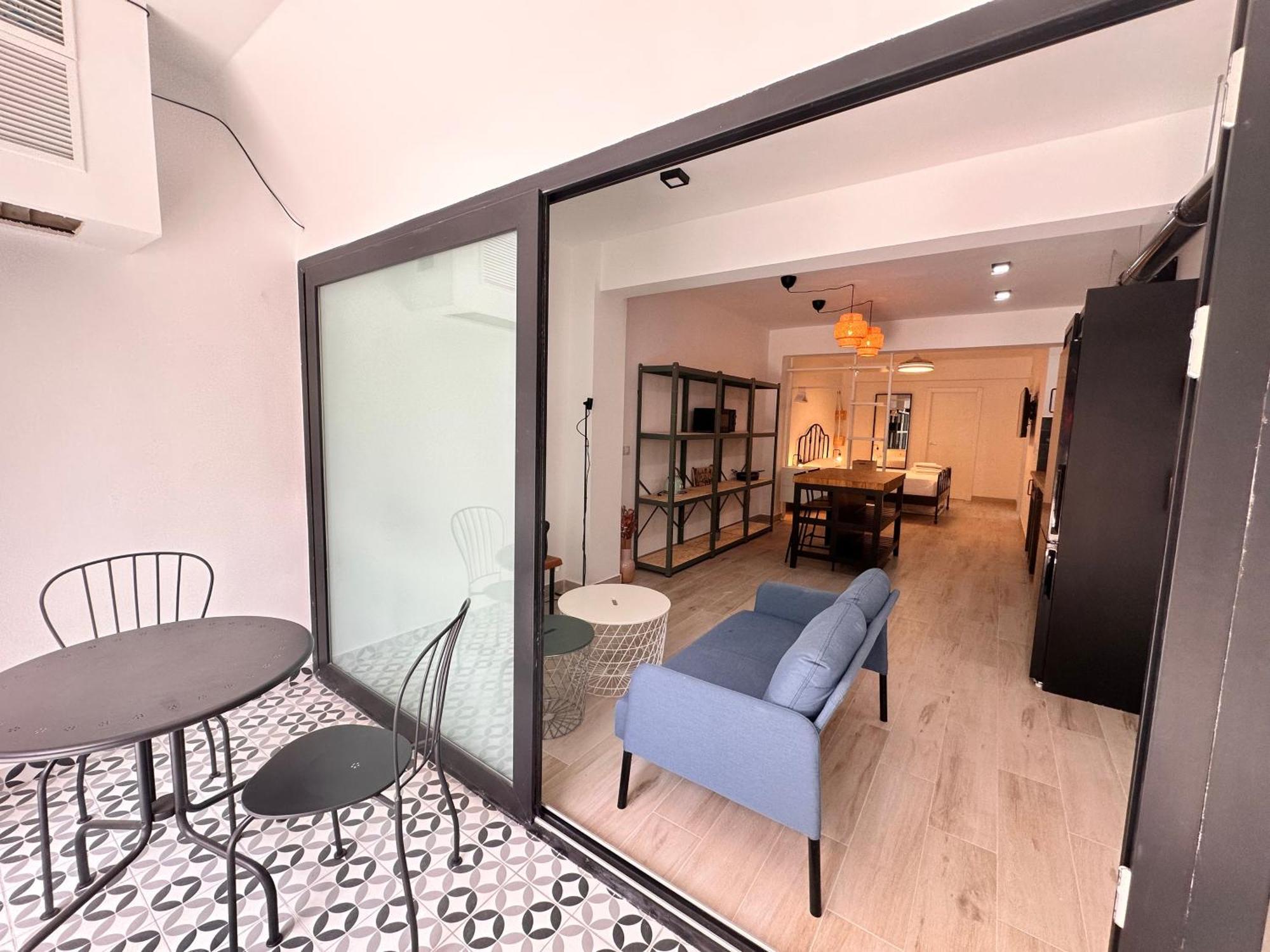 Alberola Industrial Style Apartment Valencia Bagian luar foto