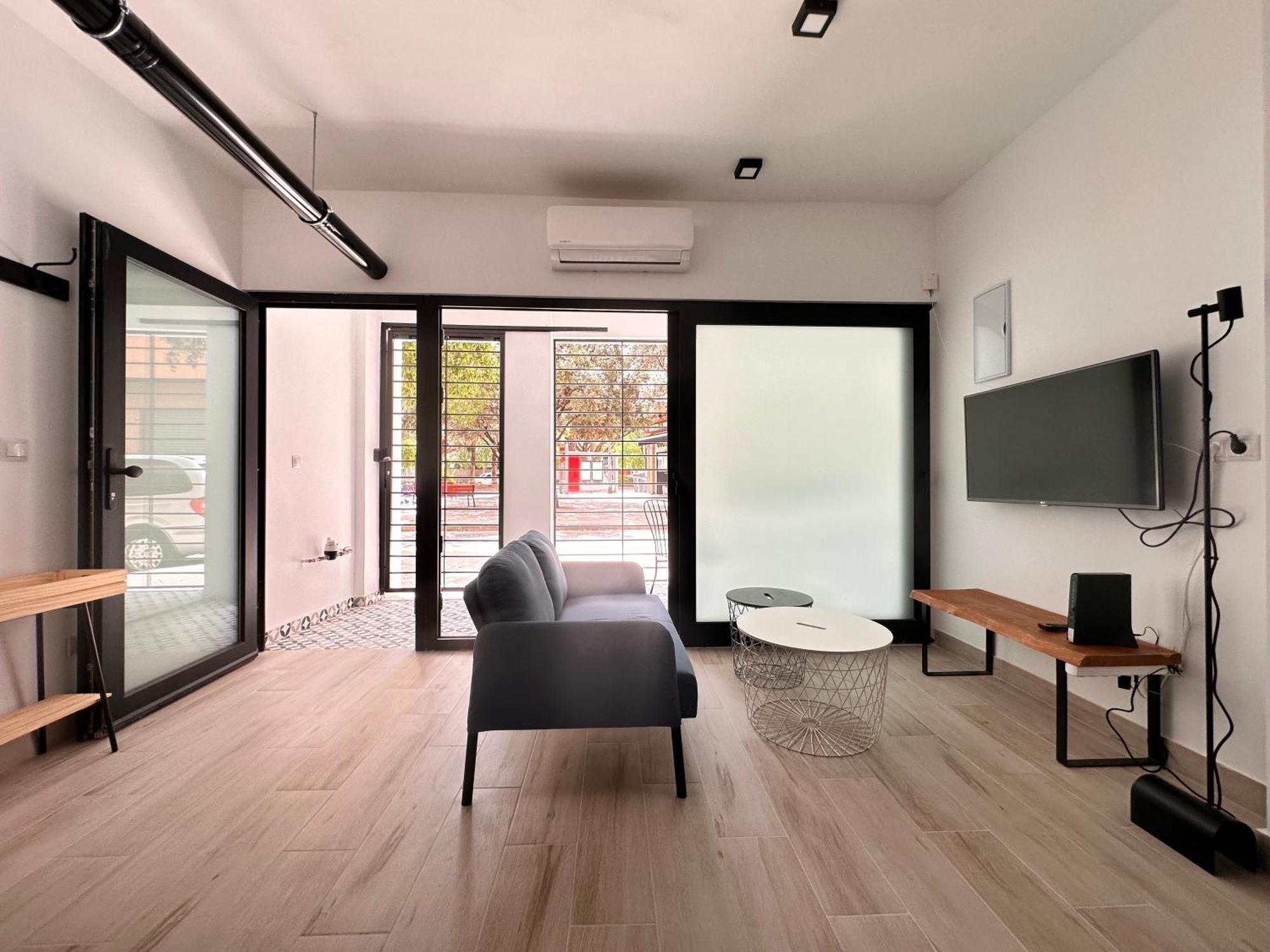 Alberola Industrial Style Apartment Valencia Bagian luar foto